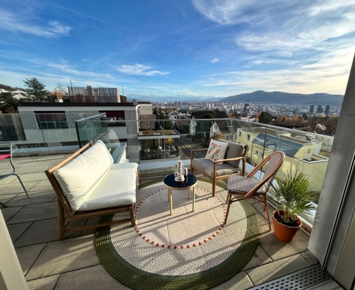 3½ ZIMMER-ATTIKAWOHNUNG IN ZÜRICH - KREIS 10 HÖNGG, MÖBLIERT, TEMPORÄR - 0