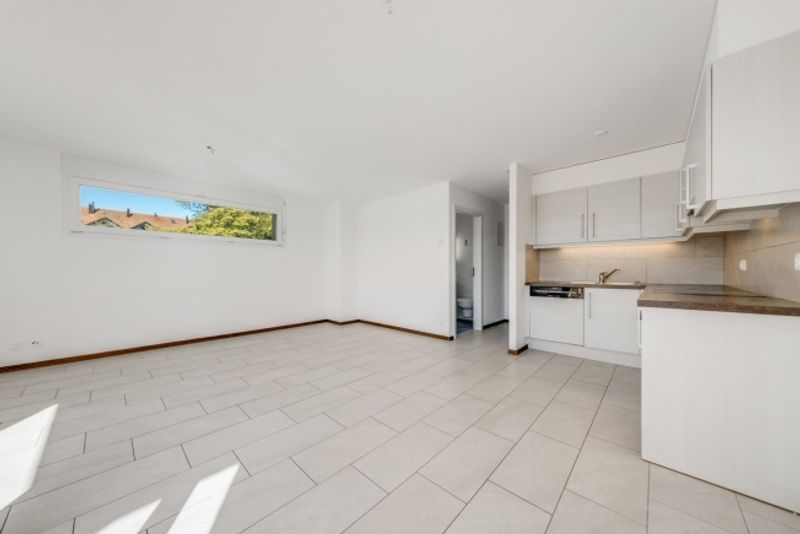 Helle 2,5-Zimmer-Wohnung mit Balkon und Innenparkplatz - 4