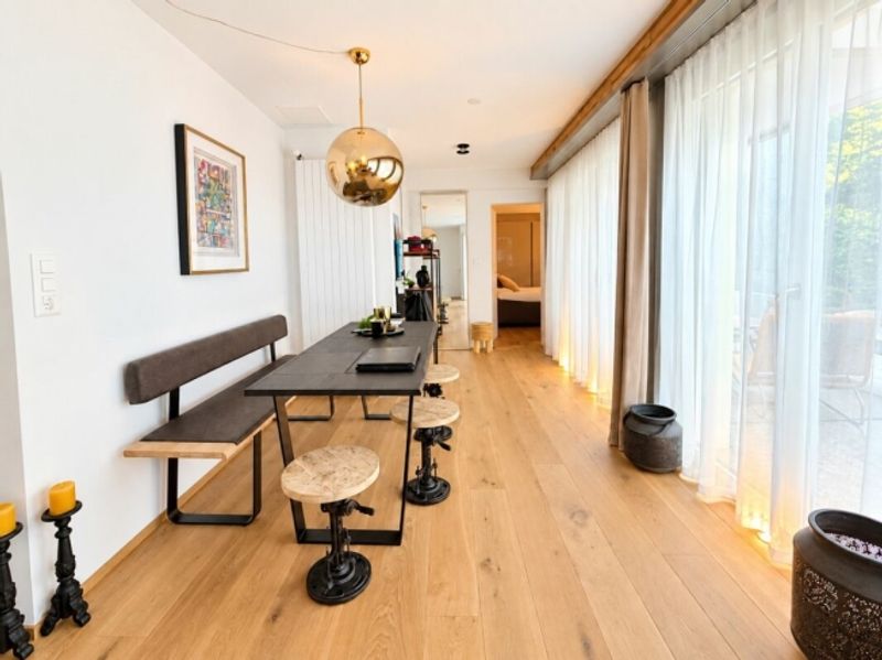Hochwertige möblierte 2.5-Zimmer-Gartenwohnung an der Beckenhofstrasse in Zürich - 9