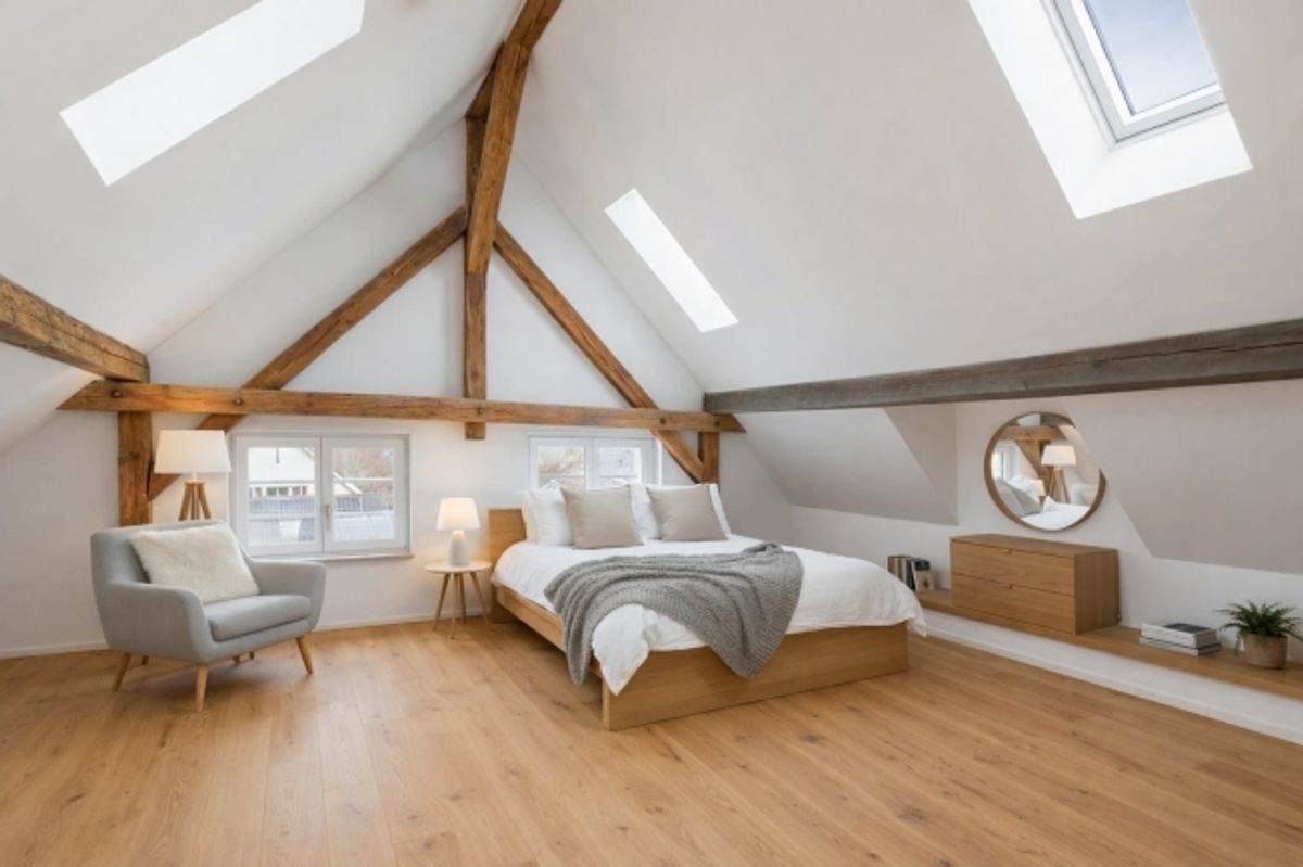 Grosszügige 4.5-Zimmer-Maisonette-Wohnung mit viel Charme - 0