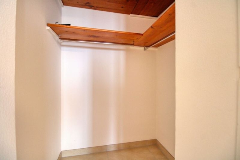 A Modern Coliving Apartment at Avenue de France in Lausanne - 8