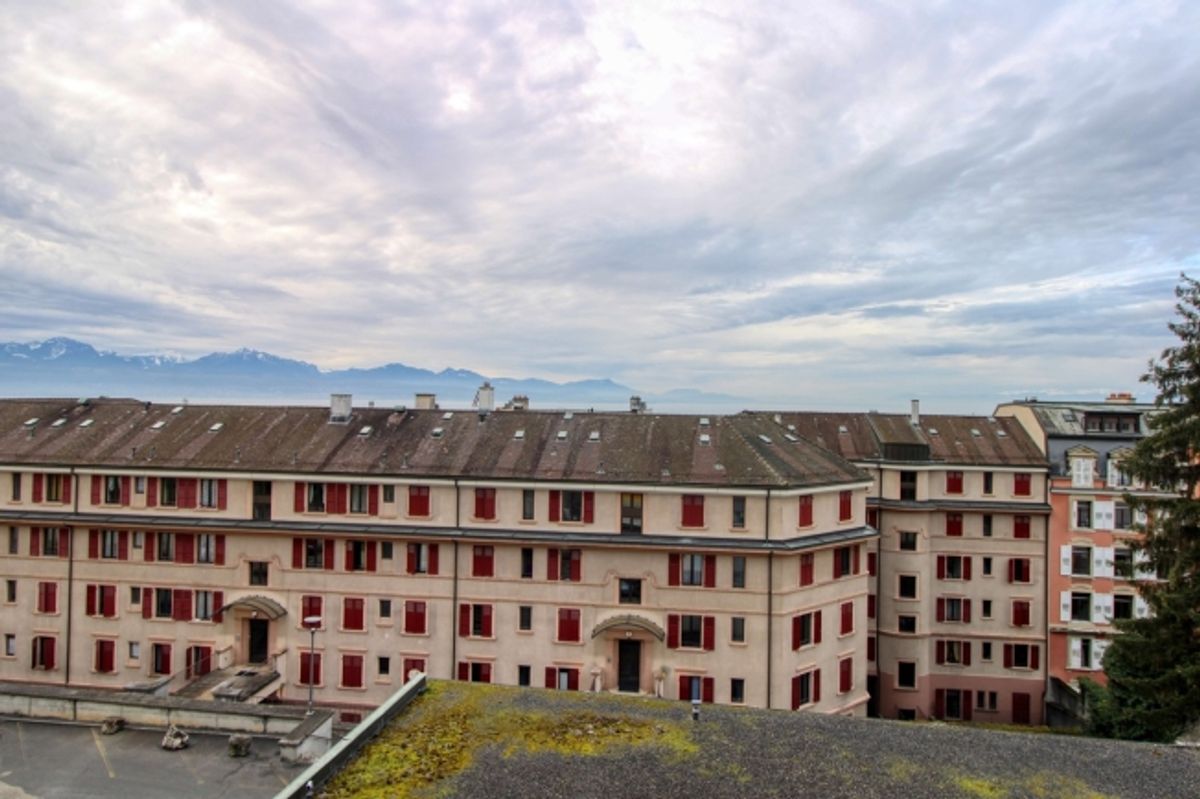 A Modern Coliving Apartment at Avenue de France in Lausanne - 8