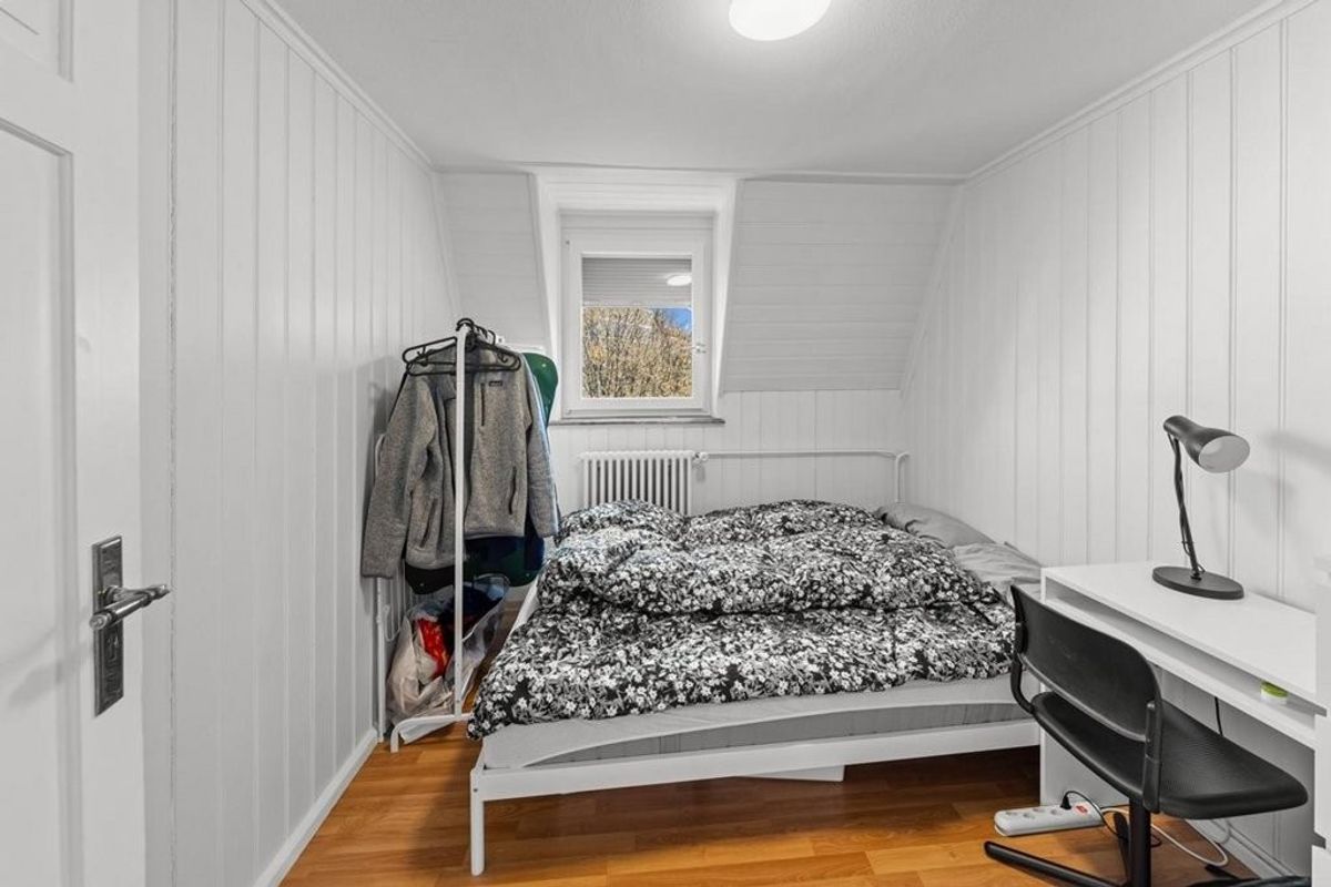 Einzigartige 5.5-Zimmer-Wohnung mit Dachterrasse & grossem Estrich - 4