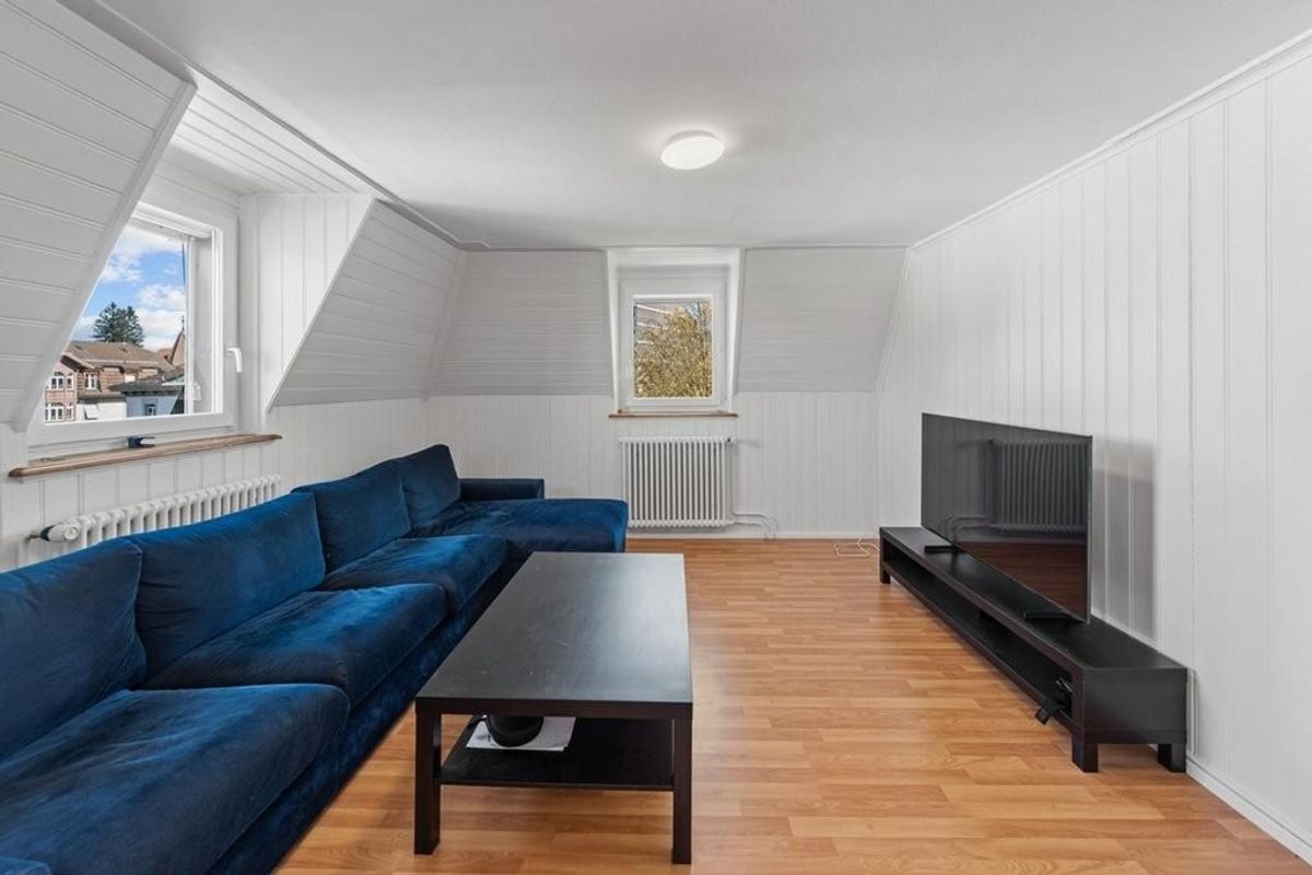 Einzigartige 5.5-Zimmer-Wohnung mit Dachterrasse & grossem Estrich - 7