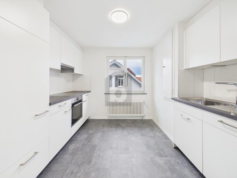 FRISCH RENOVIERT IM RUHIGEN WOHNQUARTIER - 2