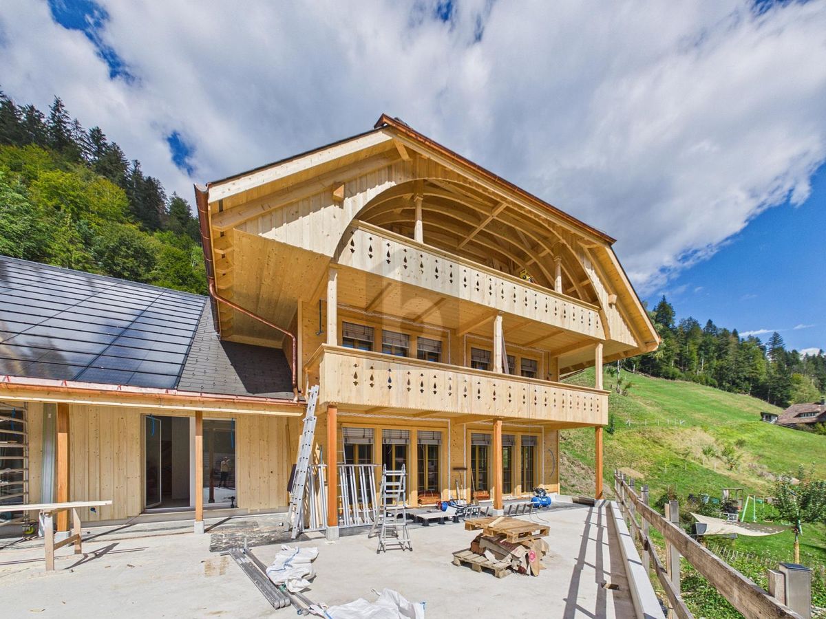 HOCHWERTIG, NACHHALTIG, MIT AUSBLICK - 0