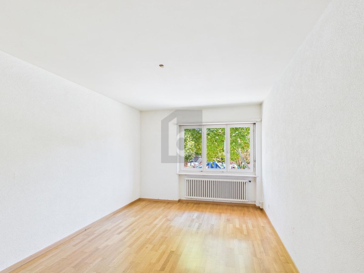 GROSSZÜGIG AN ZENTRALSTER LAGE - 3