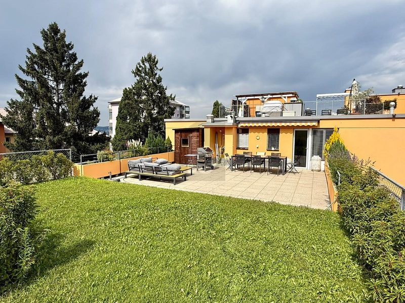 MODERN MIT GROSSER TERRASSE UND CHEMINÉE - 1