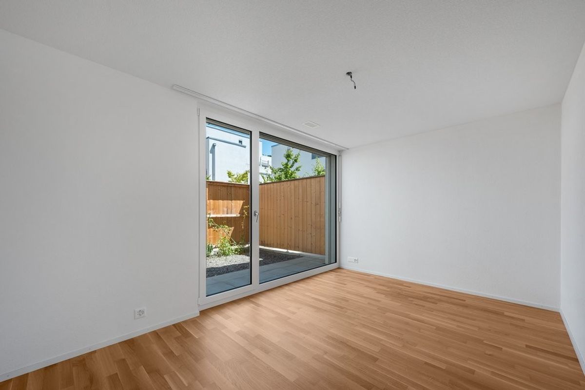 Grosszügige Wohnung mit zwei Gartensitzplätzen - 3
