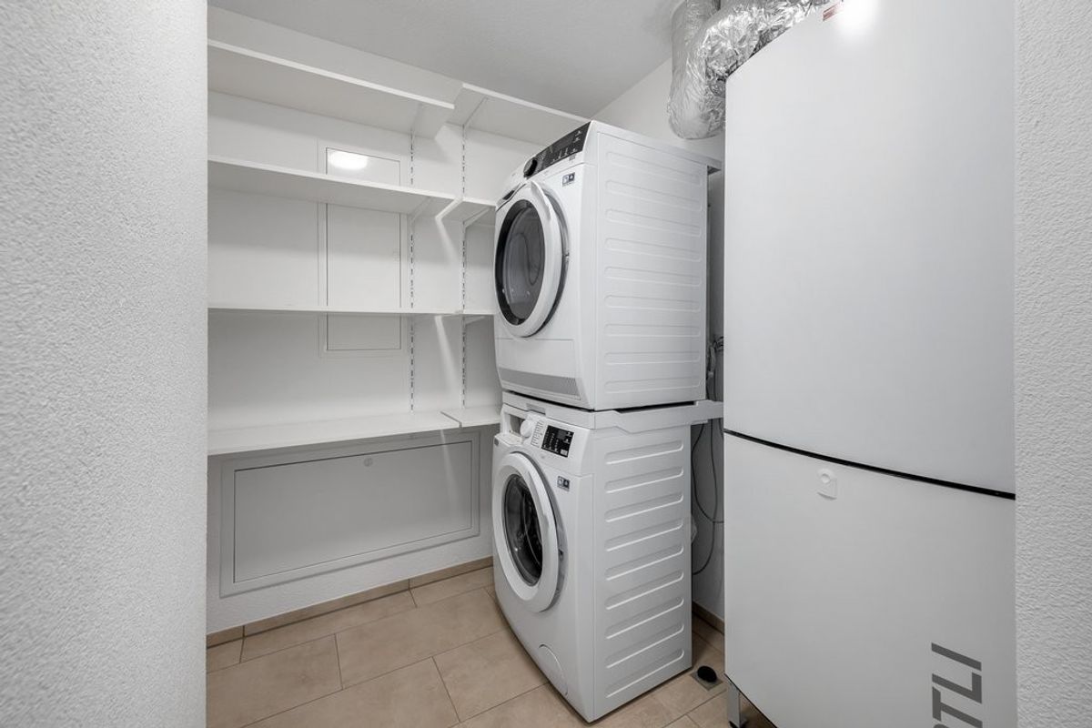 Grosszügige Wohnung mit zwei Gartensitzplätzen - 8