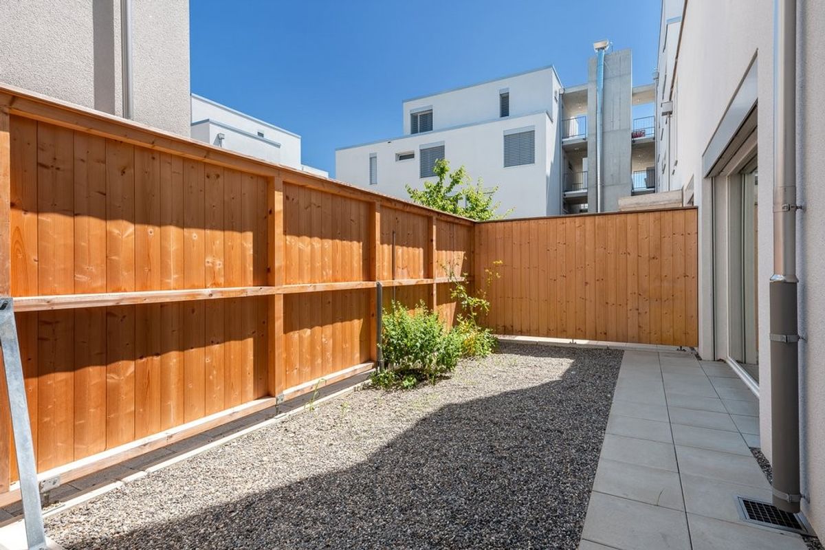 Grosszügige Wohnung mit zwei Gartensitzplätzen - 10