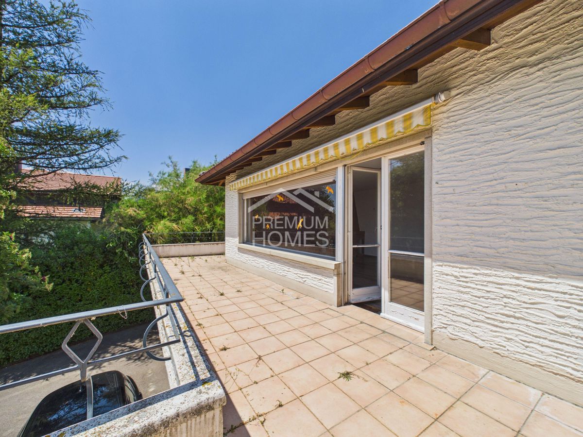 Vue sur le lac, villa à rénover ou projet immobilier d'exception - 4