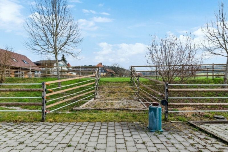 Reitsportimmobilie mit Reithalle und Wohnhaus - 6