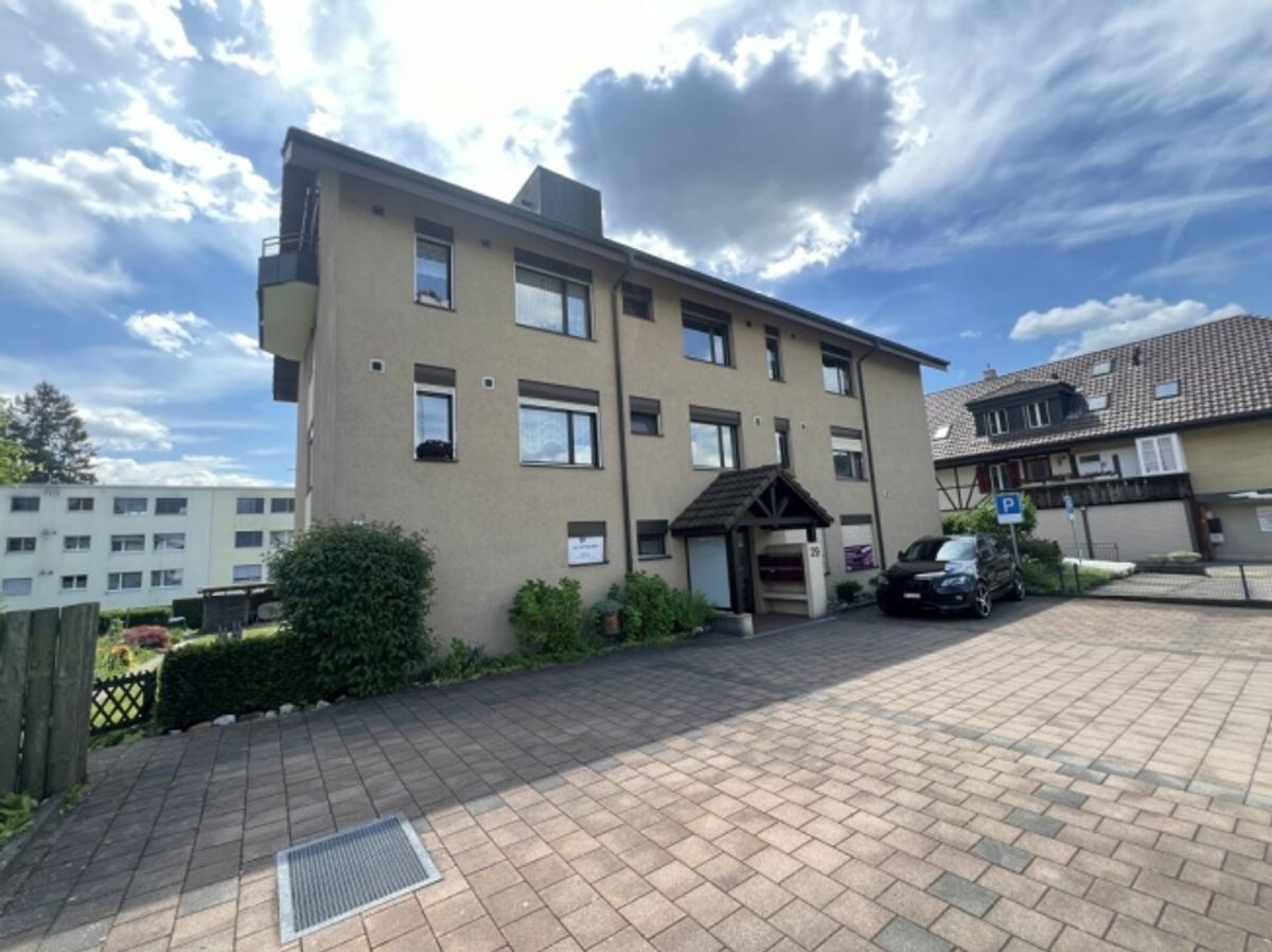Gewerberäumlichkeiten im EG & UG mit Einstellhallenplätze - 2