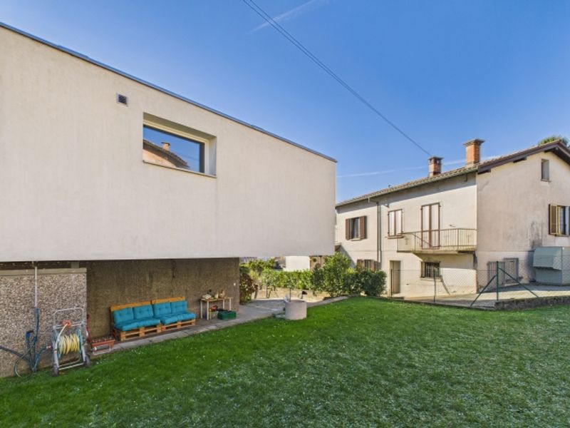 Villa elegante di 6.5 locali con locale commerciale annesso a Mendrisio, Canton Ticino. - 10