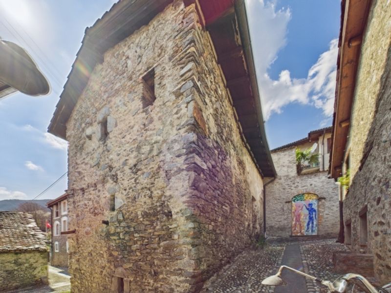 Rustico da ristrutturare nel cuore di Torricella/Con splendida vista sui paesi e sulle montagne Ottimo investimento - 7