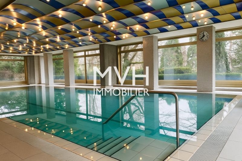 5,5 renovierte Zimmer in ruhiger Lage mit Swimmingpool - 2