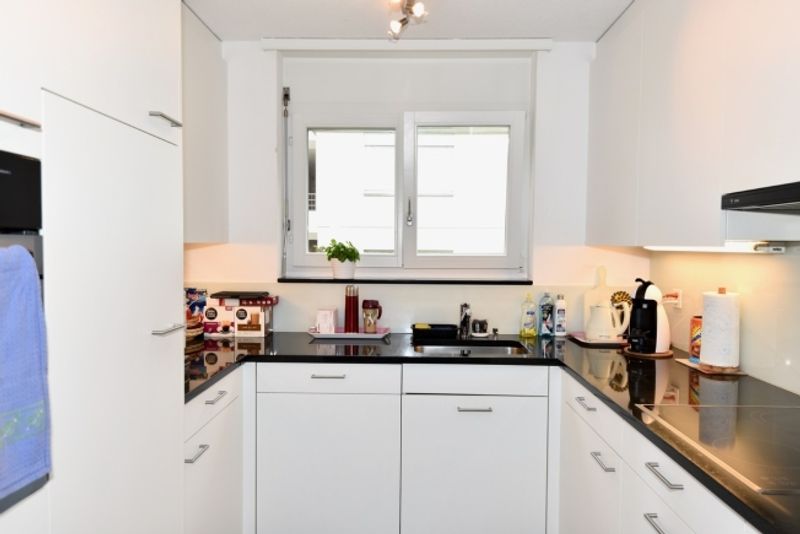 Grosszügige Wohnung 
an zentraler Lage - 6