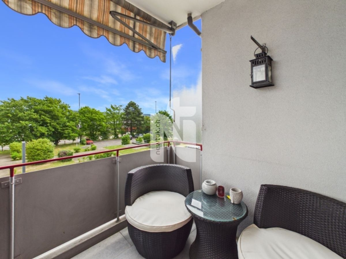 Grosszügig und lichtdurchflutet 4.5-Zimmer-Wohnung mit Sauna, Balkon und Tiefgaragenplatz - 0