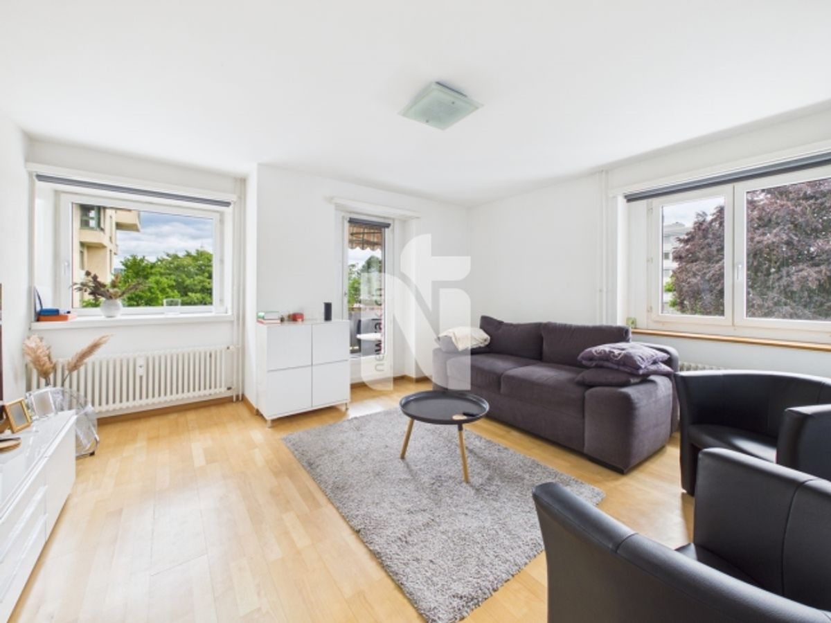 Grosszügig und lichtdurchflutet 4.5-Zimmer-Wohnung mit Sauna, Balkon und Tiefgaragenplatz - 6