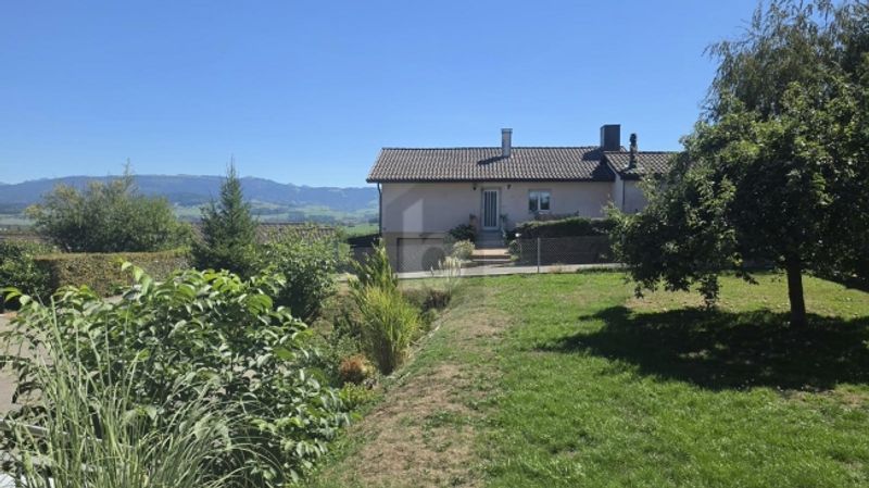 RÉNOVÉ AVEC TERRASSE ET VUE PRÉALPES - 1