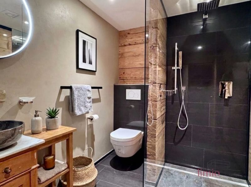 EINE SELTENE GELEGENHEIT Umfassend renoviertes Chalet mit Einliegerwohnung und Ausbaupotential - 10