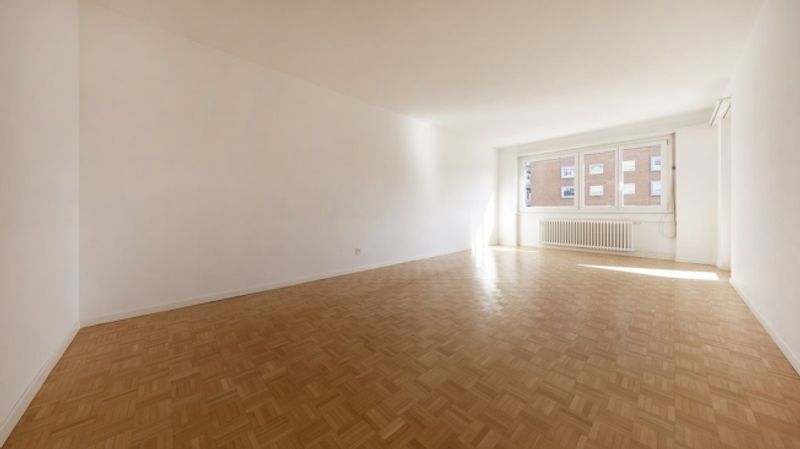 ZENTRALE 4 ZIMMER-WOHNUNG IN OLTEN - 3