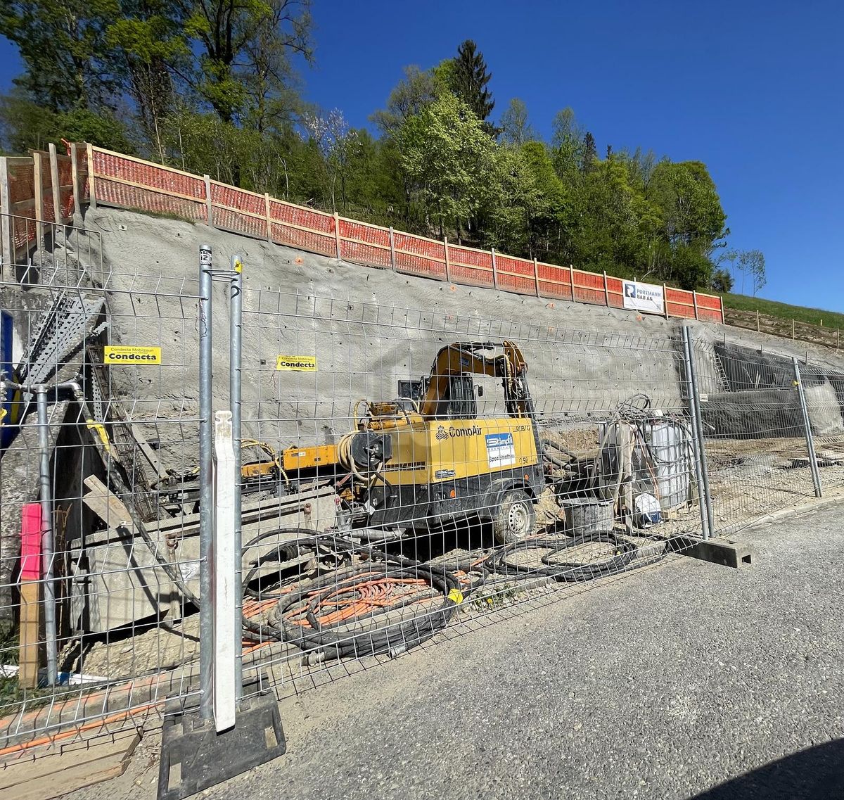 NEUE HAUSHÄLFTE MIT MITGESTALTUNGSMÖGLICHKEIT - 4
