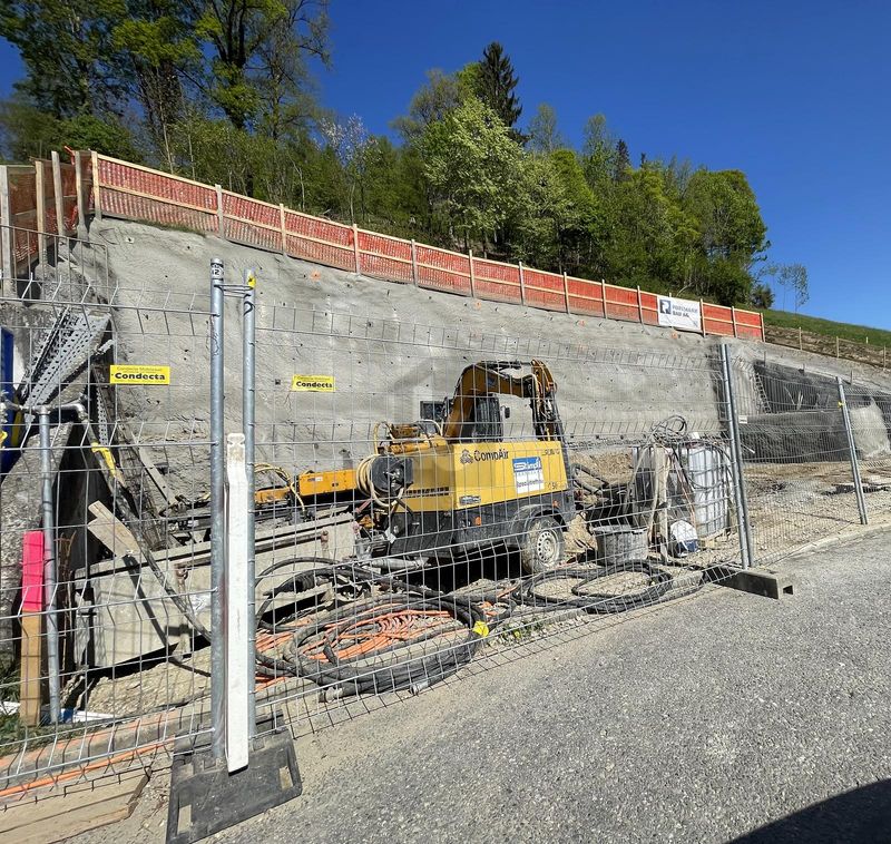 NEUE HAUSHÄLFTE MIT MITGESTALTUNGSMÖGLICHKEIT - 5
