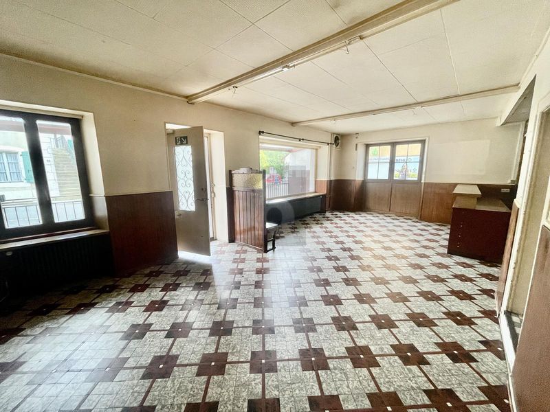 BELLE OPPORTUNITÉ POUR RÉNOVATION OU PROMOTION - 3
