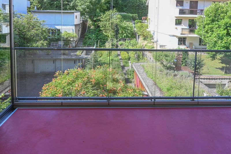 SANIERTER ALTBAU-CHARME MIT GROSSER SÜDTERRASSE - 1
