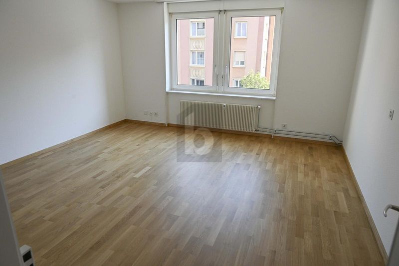 SANIERTER ALTBAU-CHARME MIT GROSSER SÜDTERRASSE - 3