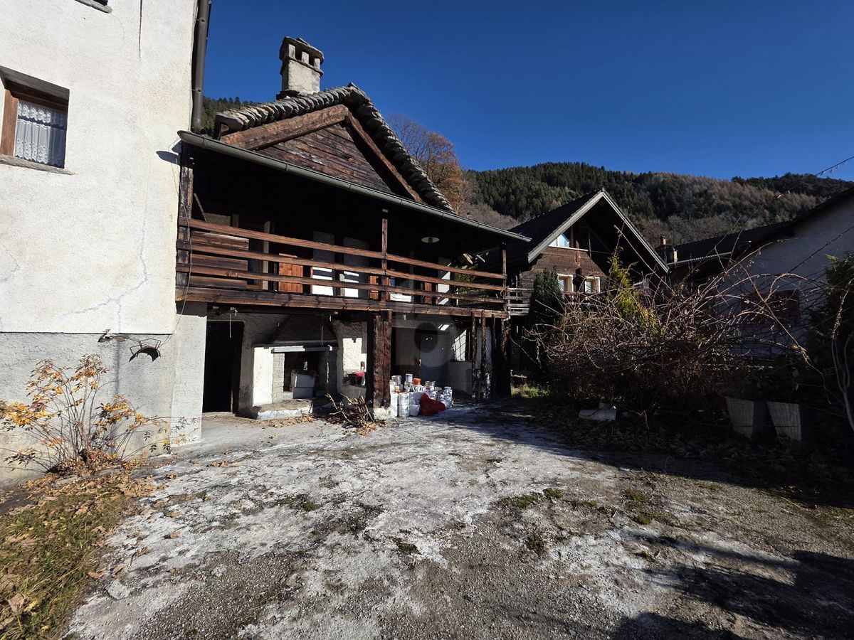 SPAZIOSA E SOLEGGIATA IN POSIZIONE TRANQUILLA - 1