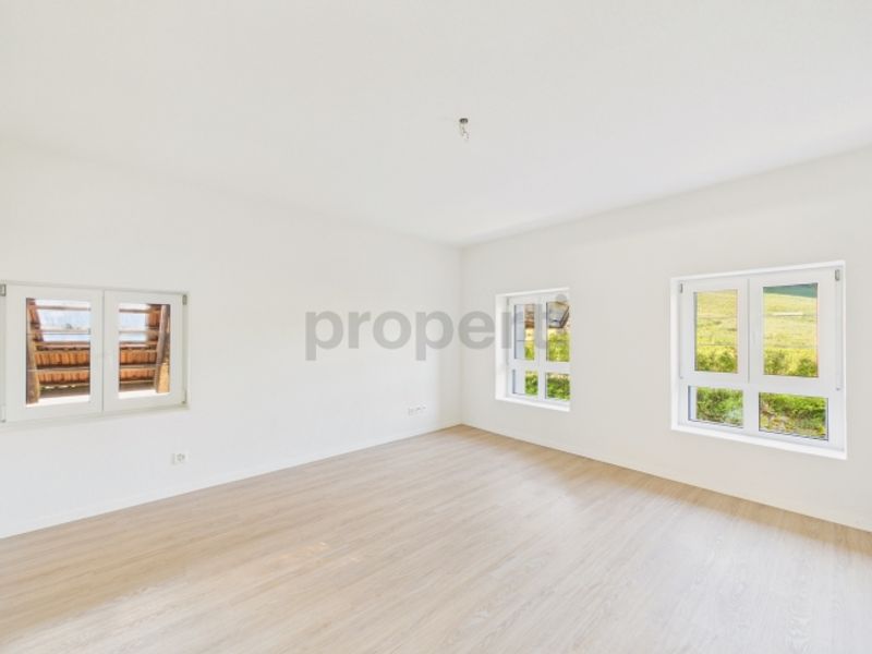 Stilvolle 5.5-Zimmer-Wohnung mit Balkon in Bolligen - 6