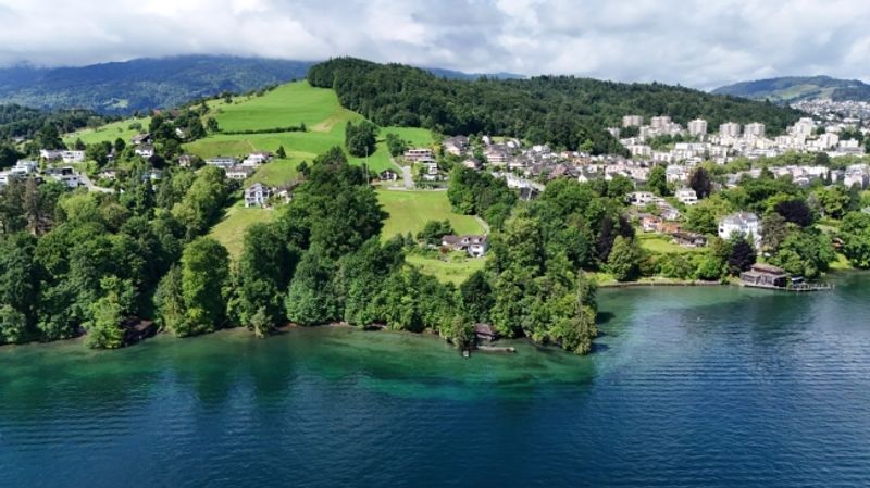 Exklusive Villa mit Pool in Luzern - 4