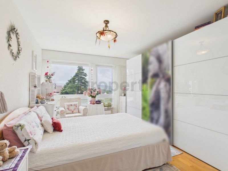 Lichdurchflutete Wohnung mit viel Platz und Weitsicht - 7