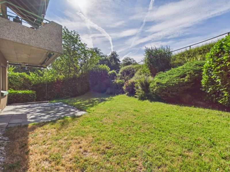 Sonniger Gartensitzplatz, gemütlicher Kamin und frisch renovierte Küche und Badezimmer - 12