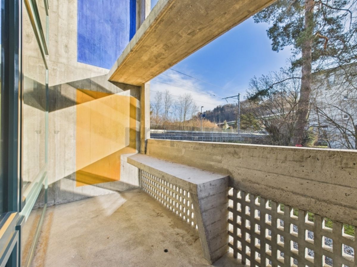 Wohnen in einer Ikone der Schweizer Architektur | Einzigartige 4.5-Zimmer-Maisonettewohnung im denkmalgeschützten Atelier-5-Ensemble in Flamatt - 6