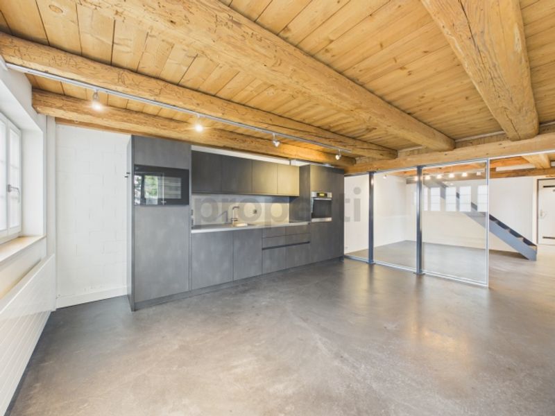 Renoviertes 4-Zimmer-Reiheneckhaus mit grosszügiger Terrasse - 2