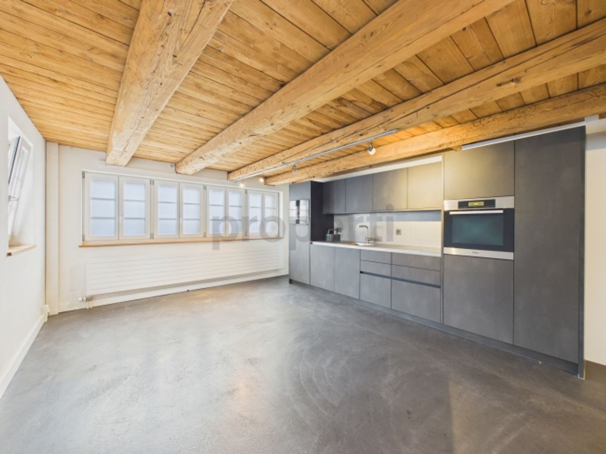 Renoviertes 4-Zimmer-Reiheneckhaus mit grosszügiger Terrasse - 3