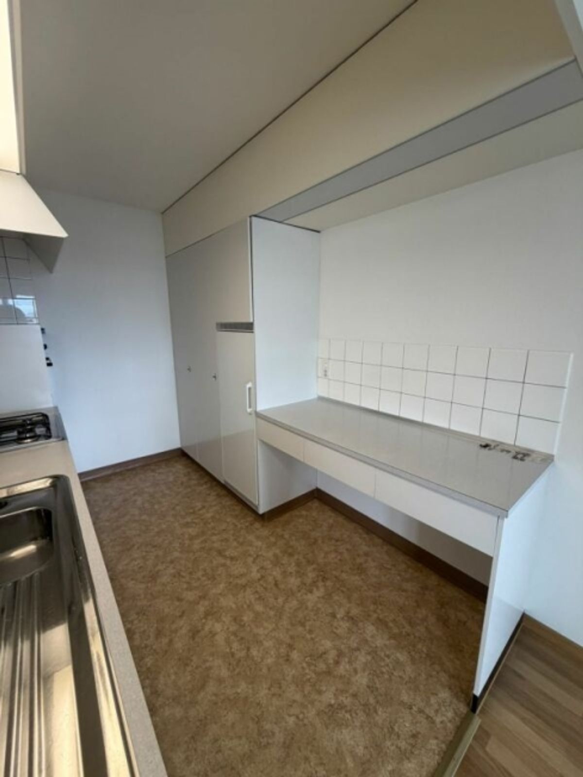 Geräumige 2.5 Zimmerwohnung jetzt zu vermieten! - 6