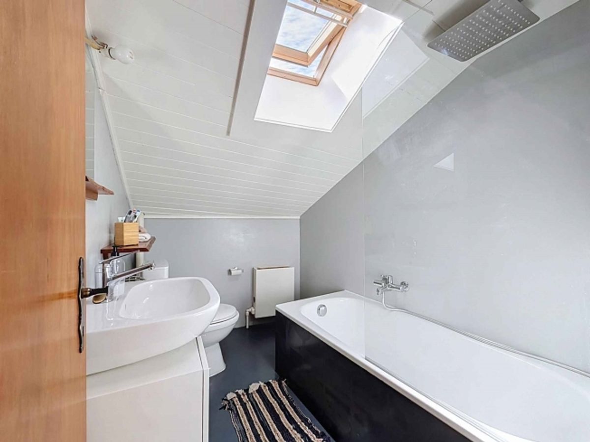 EINE CHARMANTE WOHNUNG AUF DEN GIPFELN VON MONTREUX - 9