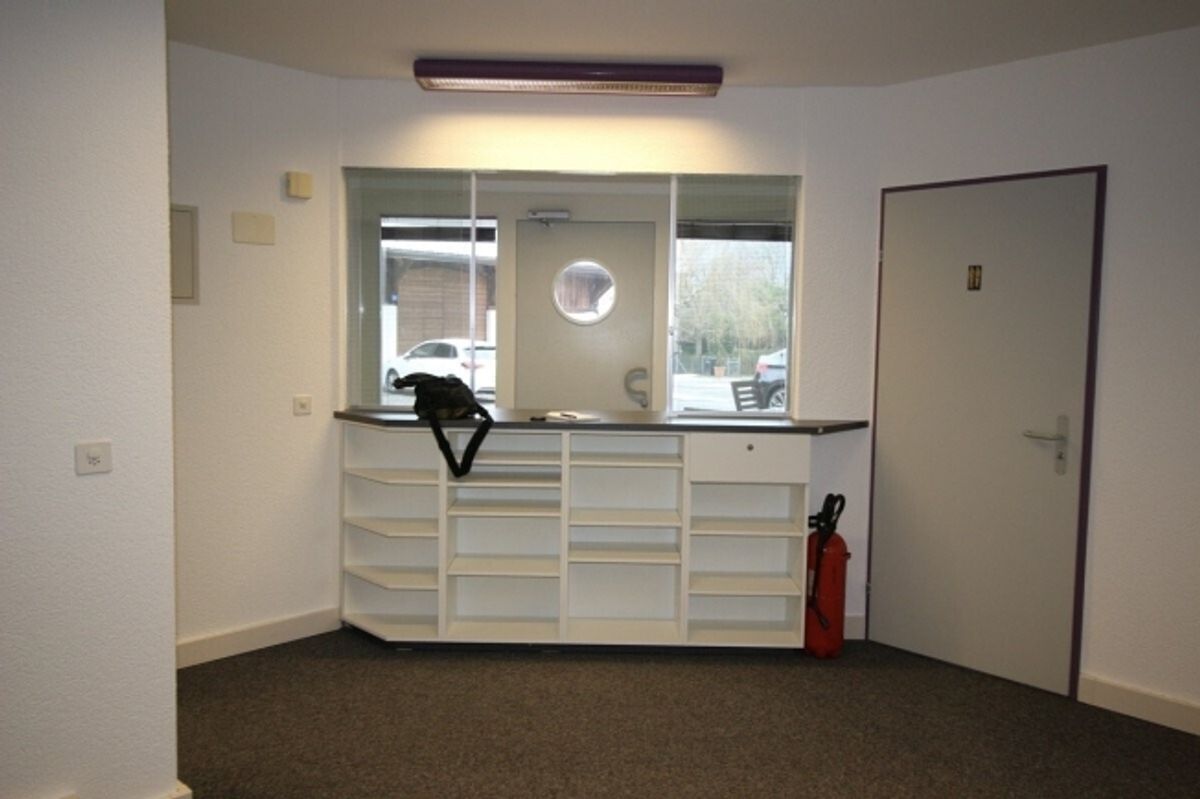 Zur Miete Gewerbliche / Bürofläche von etwa 80 m² - 1