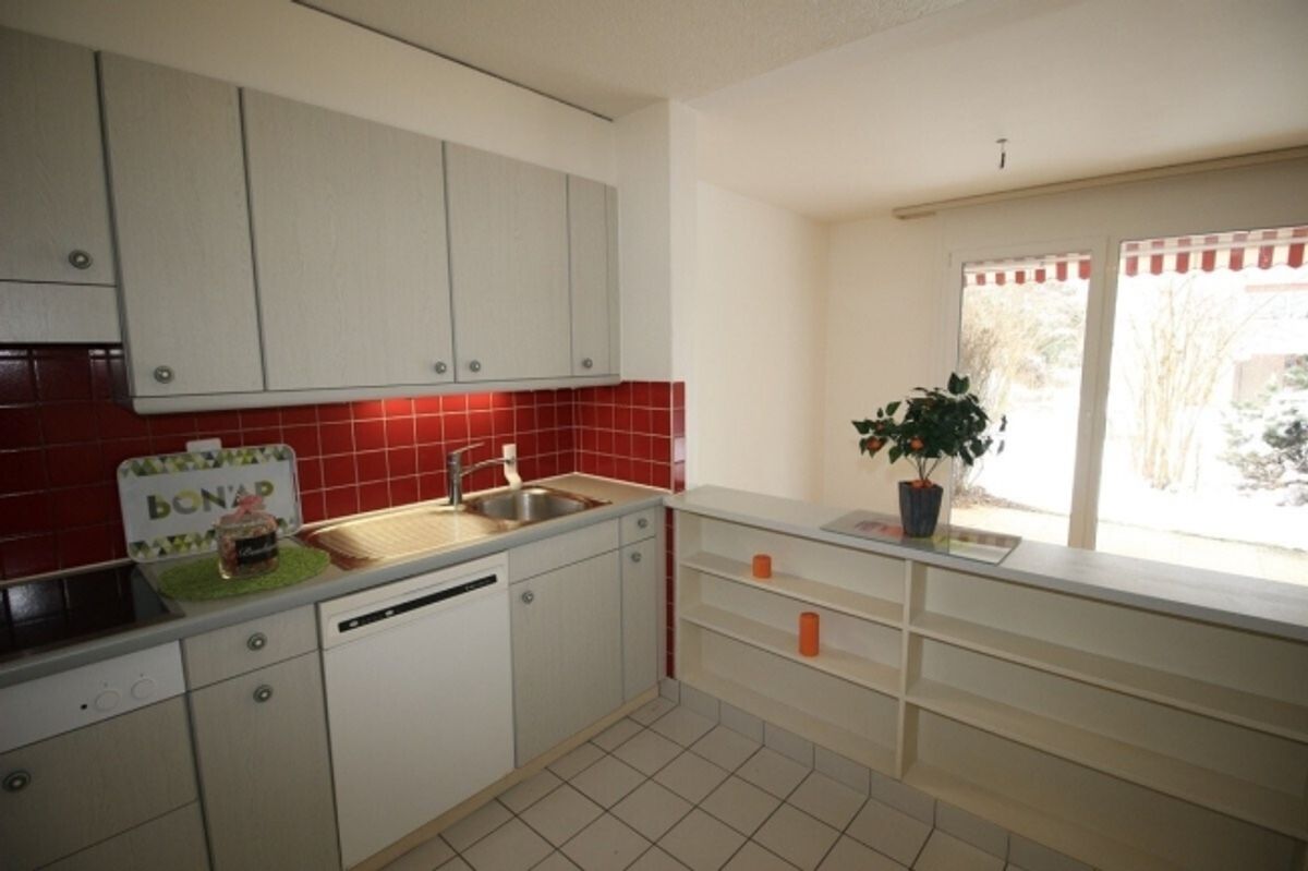 CHARMANTE 3,5-ZIMMER-WOHNUNG MIT TERRASSE - 0