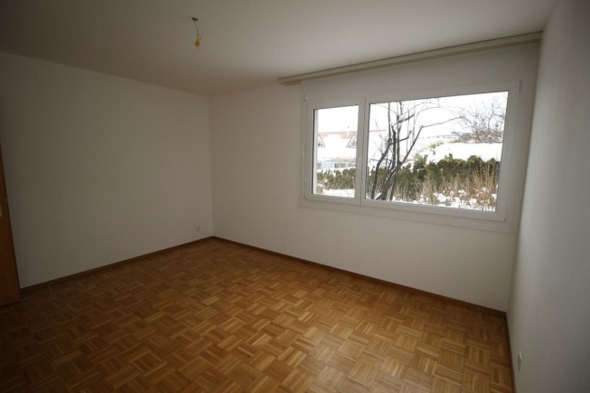 CHARMANTE 3,5-ZIMMER-WOHNUNG MIT TERRASSE - 1