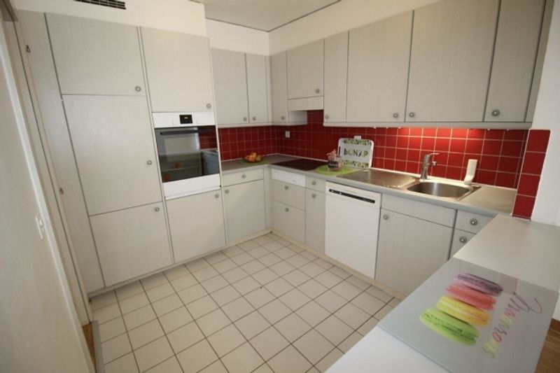 CHARMANTE 3,5-ZIMMER-WOHNUNG MIT TERRASSE - 8