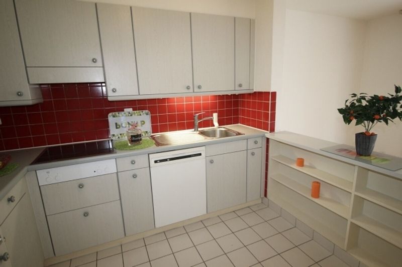 CHARMANTE 3,5-ZIMMER-WOHNUNG MIT TERRASSE - 9