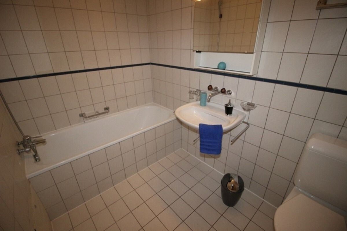CHARMANTE 3,5-ZIMMER-WOHNUNG MIT TERRASSE - 11