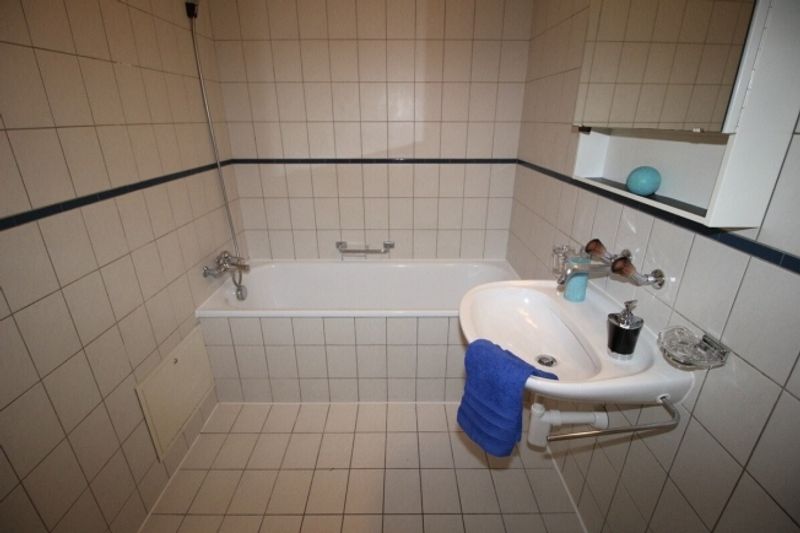 CHARMANTE 3,5-ZIMMER-WOHNUNG MIT TERRASSE - 13