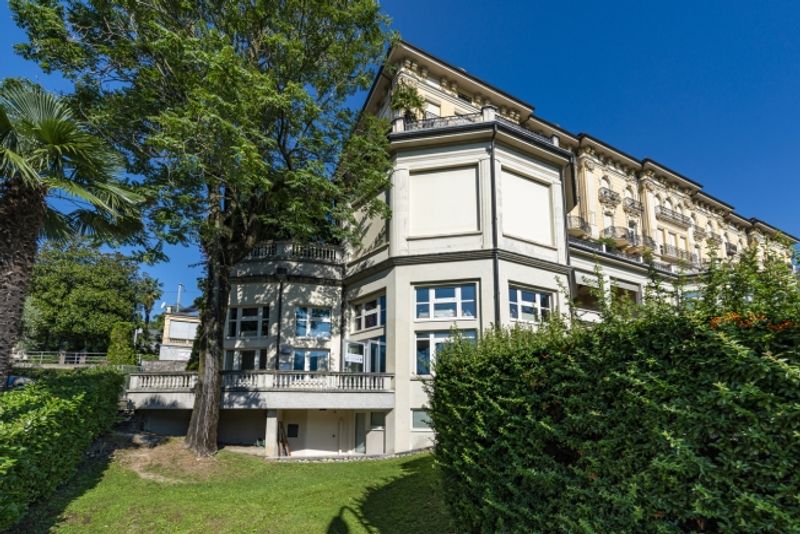 Büro im Zentrum mit Seeblick und Garage mit 7 Parkplätzen - 2